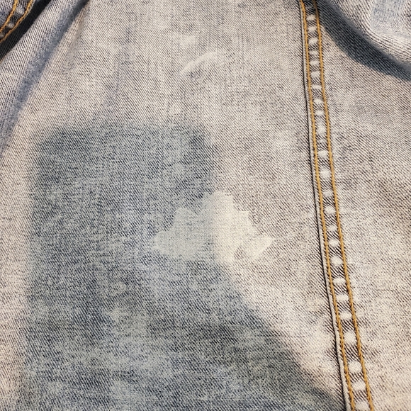 Guess Jean Jacket Unisex Jacket Brand: GUESS Los Angeles Size: L - Picture 12 of 15